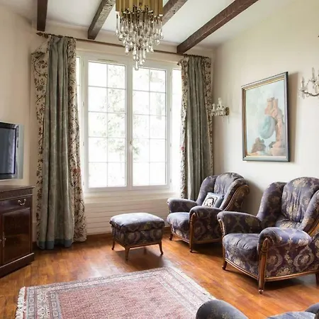 Guest house Maison De Maitre Meuliere Neuilly-Plaisance
