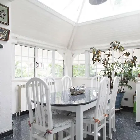 Maison De Maitre Meuliere * Neuilly-Plaisance