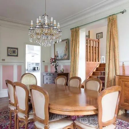Guest house Maison De Maitre Meuliere Neuilly-Plaisance